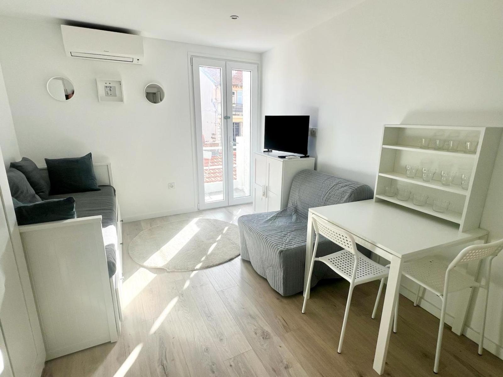 Studio Moderne Renove Avec Balcon Nice Exterior photo
